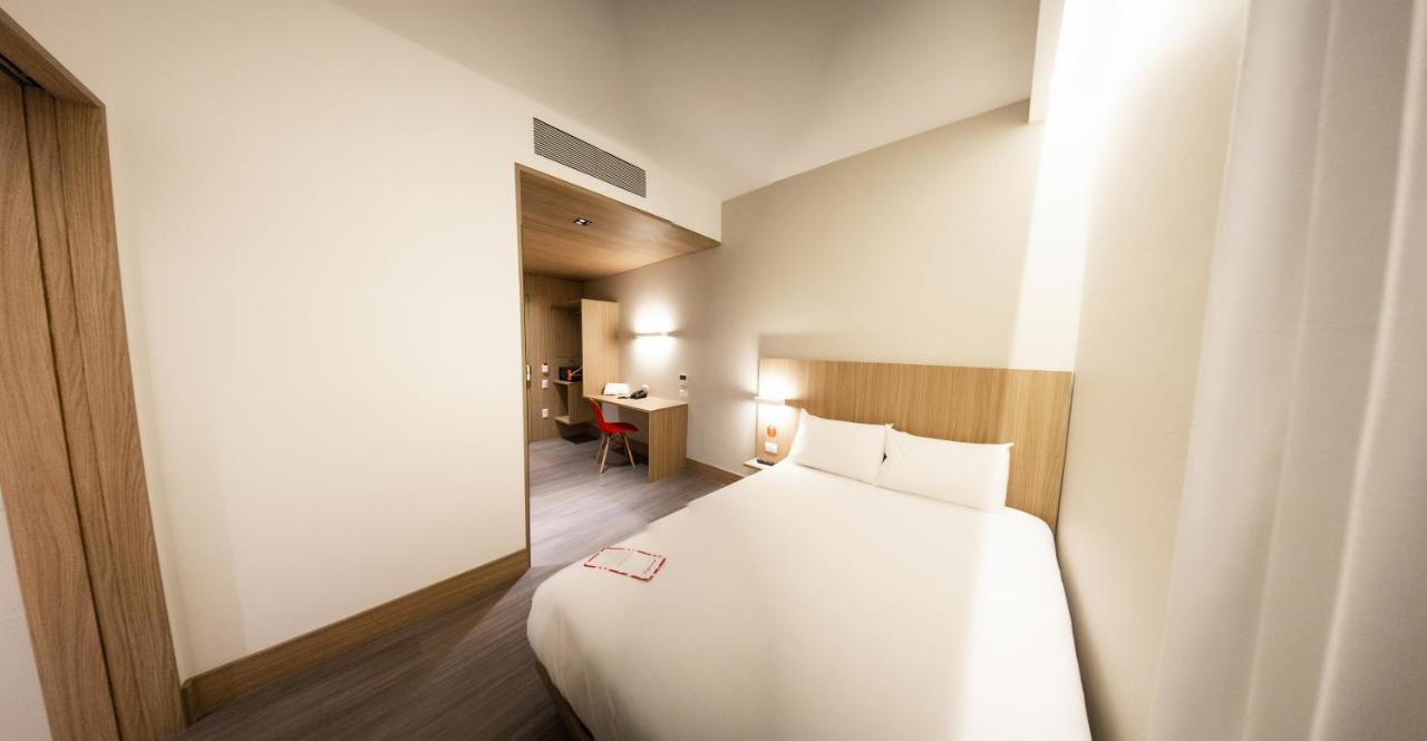 Hotel Moov Curitiba Bagian luar foto