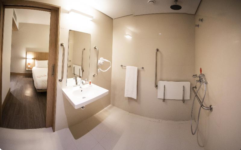 Hotel Moov Curitiba Bagian luar foto